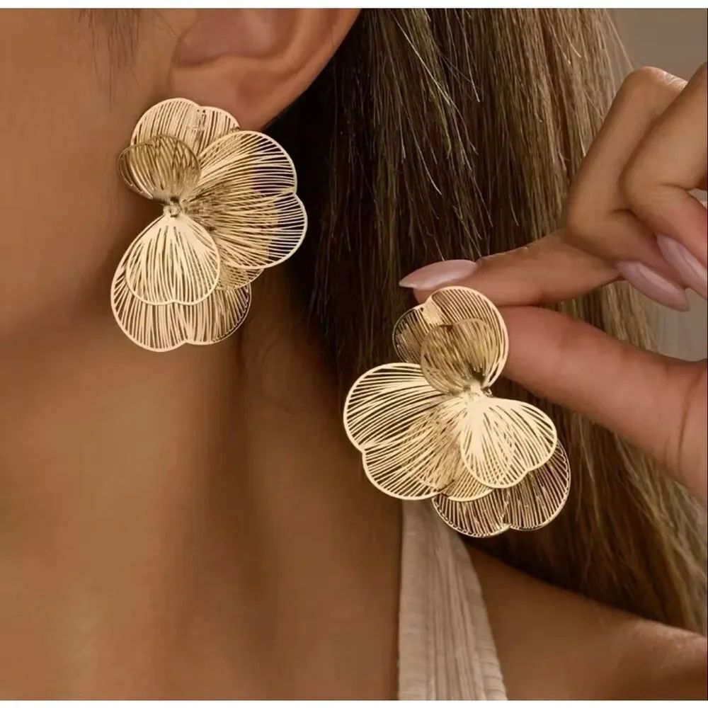 Zara Gold Flower Petal Statement Stud Earrings Lightweight Floral Filigree Boho